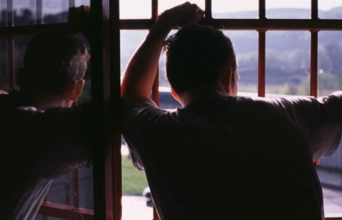 Chômage, CPAS, retraite… Les détenus conservent-ils leurs allocations en prison ? – .