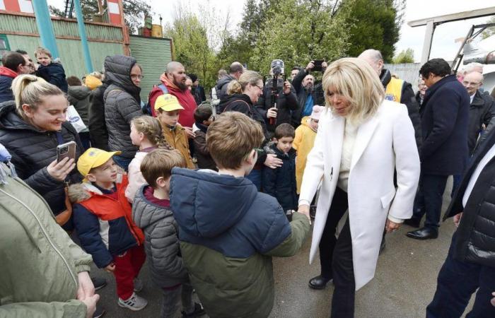 Brigitte Macron invitée surprise à la journée des sinistrés de Bagatelle
