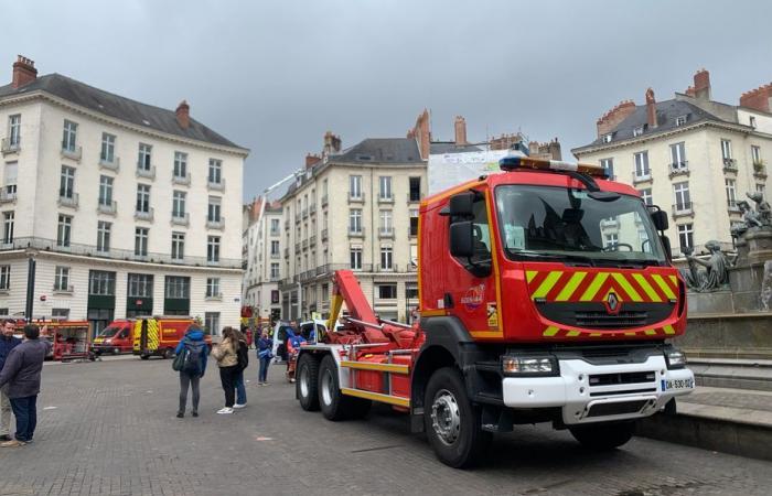 Un incendie en centre-ville de Nantes mobilise une centaine de pompiers