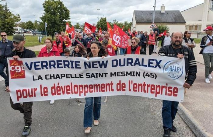 une manifestation en soutien à Duralex, dans le Loiret
