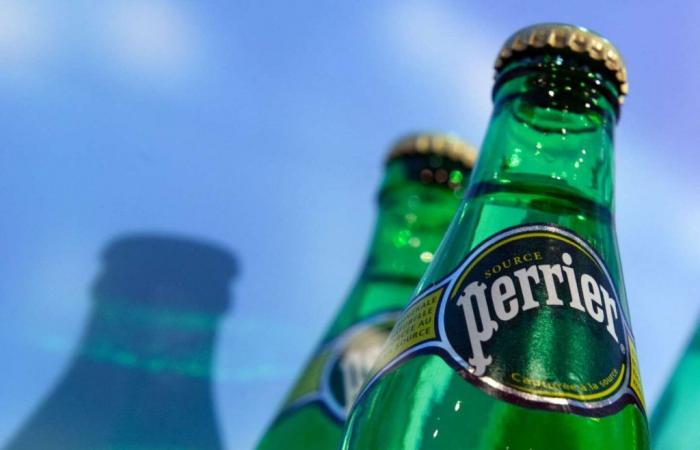 Nestlé assure continuer à produire et commercialiser ses bouteilles de 1 litre de Perrier