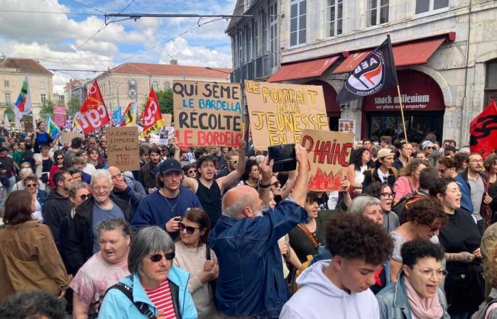 manifestations contre le Rassemblement national en cours en Franche-Comté