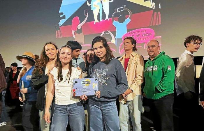 Le prix du meilleur scénario de la compétition Pocket Film décerné au collège Jacques-Prévert, à Saint-Pol-de-Léon