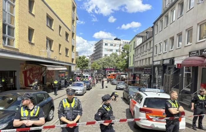 La police de Hambourg tire sur un homme qui menaçait les policiers avant le match Pays-Bas-Pologne