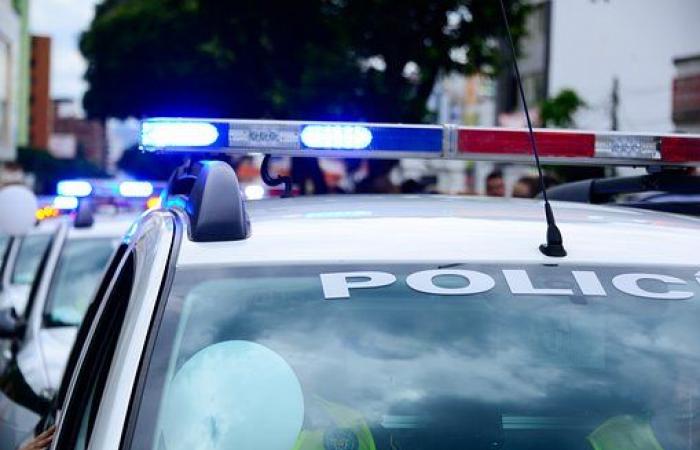 un jeune de 17 ans donne un coup de tête à un policier à Bagnols-sur-Cèze
