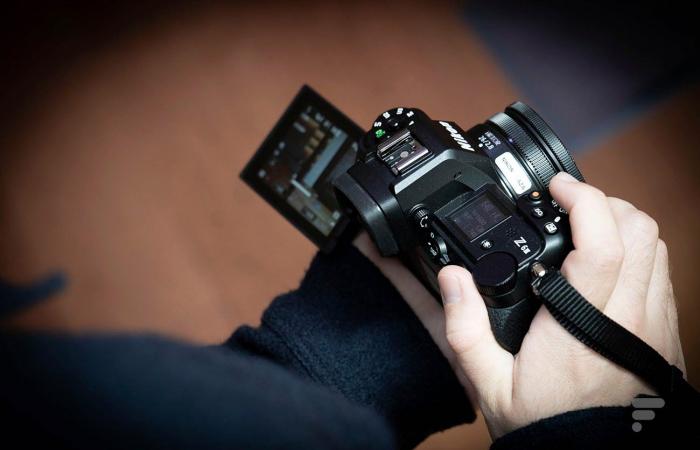 Nikon lance un appareil photo de milieu de gamme qui s’inspire de ses meilleurs boîtiers