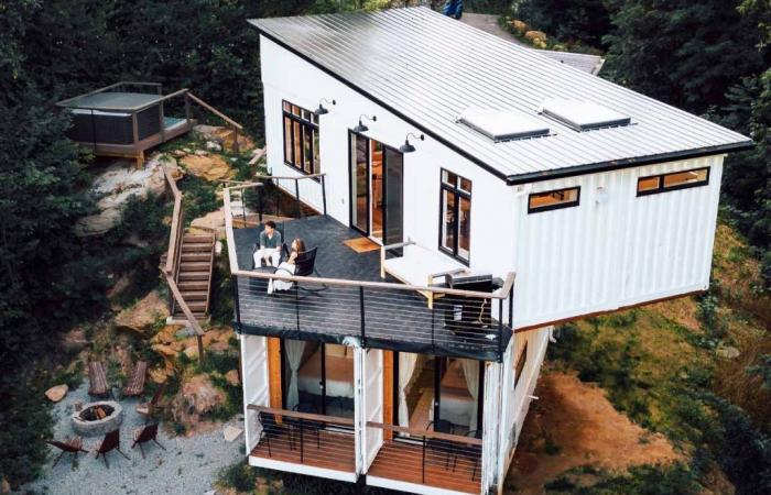 The Box Hop dévoile l’Overlook, une incroyable maison conteneur à deux étages avec vue panoramique
