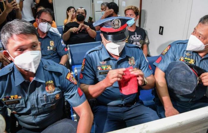 quatre policiers reconnus coupables d’exécutions extrajudiciaires
