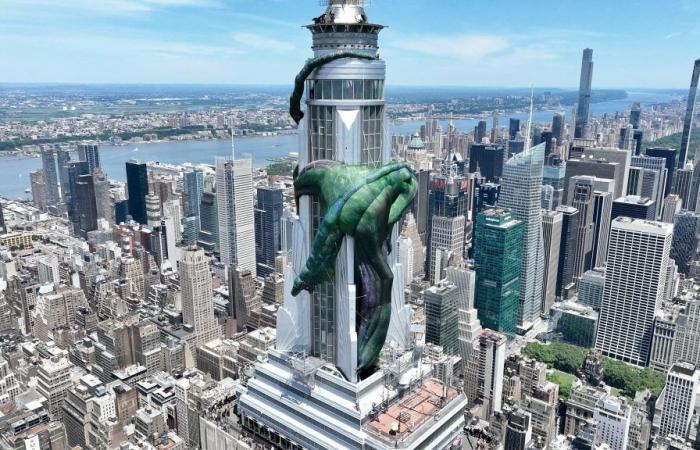 un dragon géant installé sur l’Empire State Building pour promouvoir la série