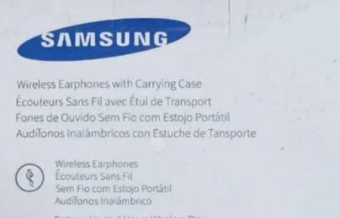 voici une première photo du nouveau design des écouteurs Samsung
