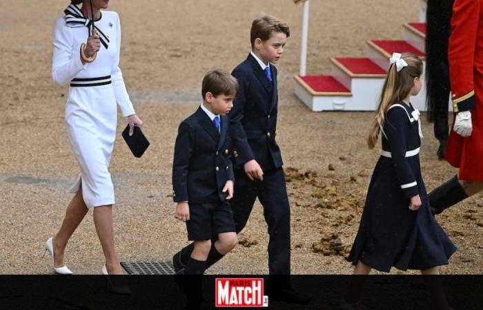 ce détail très important des tenues des princes George et Louis