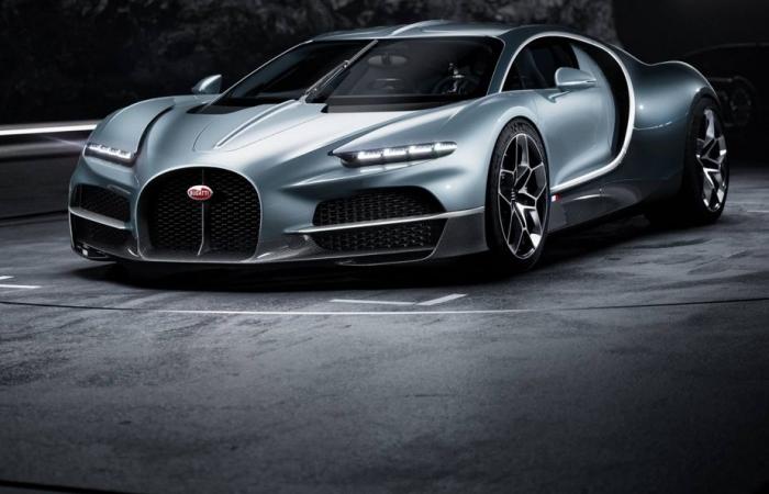 Bugatti présente son premier modèle hybride
