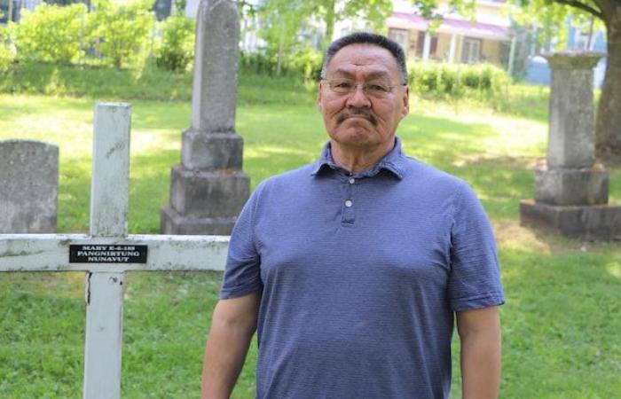 Voyage émotionnel pour des Inuits visitant le site d’un ancien sanatorium à Québec