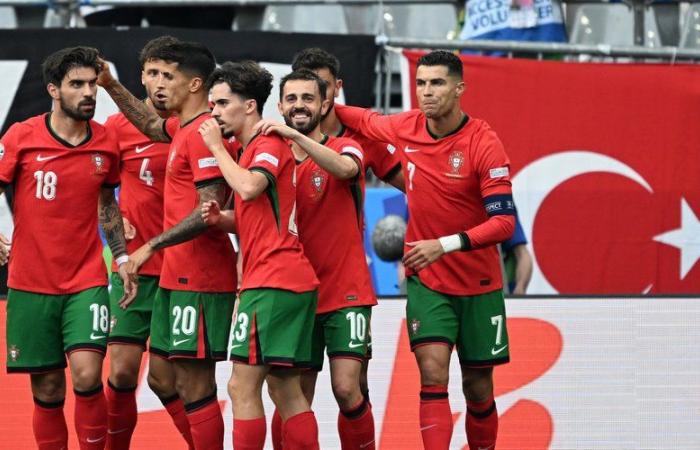 Le Portugal donne une leçon à la Turquie et se qualifie pour les huitièmes de finale