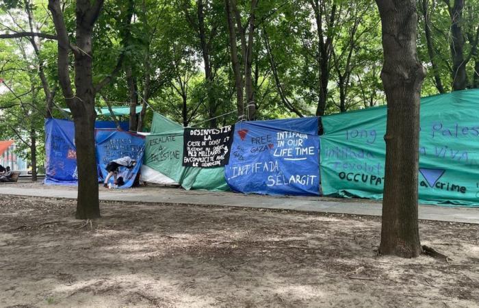 Un nouveau campement pro-palestinien installé sur la Place Victoria à Montréal