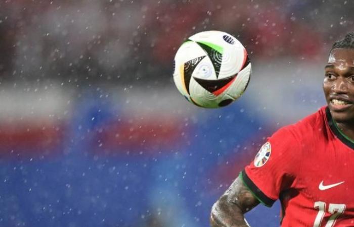 L’ailier portugais Rafael Leao avant le match contre la Turquie : “Ce sera une atmosphère difficile”