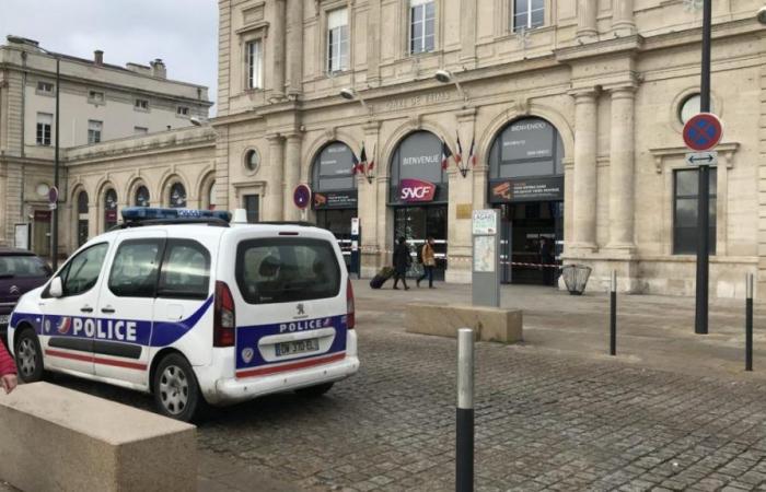 Trafic SNCF interrompu pendant deux heures vendredi soir