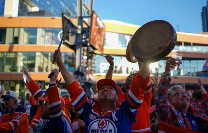 Les fans se réjouissent alors que les Oilers d’Edmonton remportent le sixième match de la finale de la Coupe Stanley
