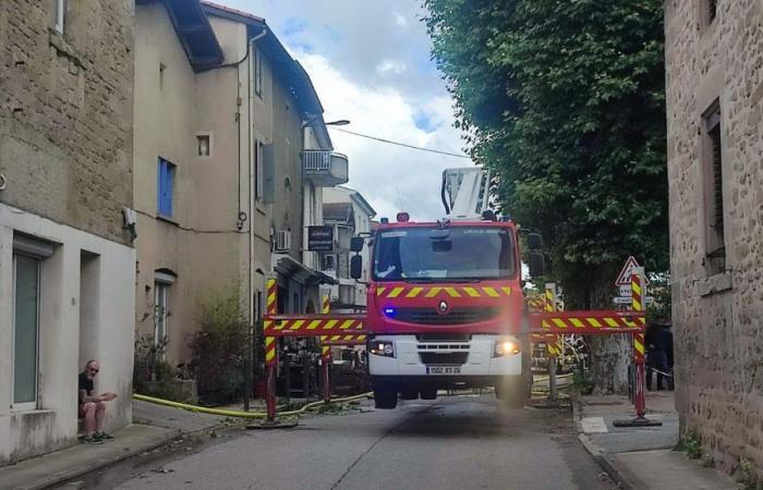 le feu est éteint, 73 pompiers ont été mobilisés au plus fort de l’incendie dans un immeuble