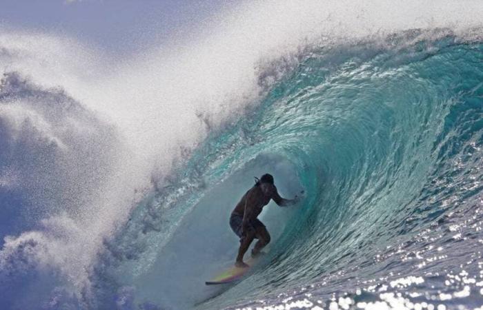 Le surfeur Tamayo Perry, qui a joué dans « Pirates des Caraïbes », meurt dans une attaque de requin