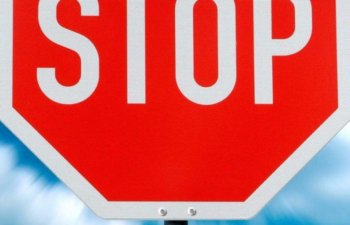 Pourquoi il n’y a pas de panneaux « Stop » à Paris