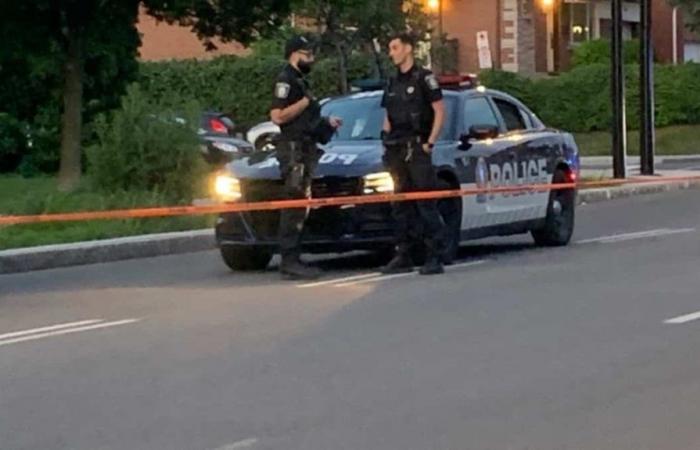 Renversé par un conducteur, un jeune de 14 ans très grièvement blessé à Montréal