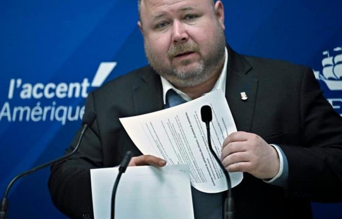 Claude Villeneuve regrette une « confusion » autour des eaux troubles dans 12 secteurs du Québec