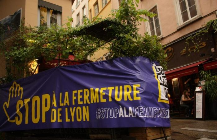 Les commerçants baissent leurs rideaux contre « la fermeture de Lyon »