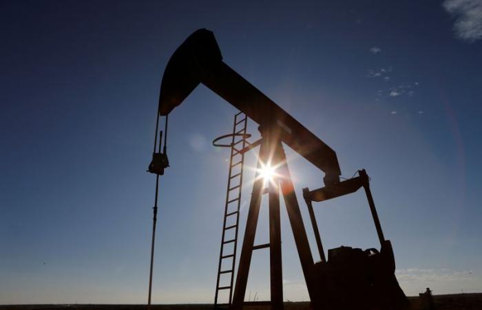Les prix du pétrole chutent en raison des craintes d’un ralentissement de la demande américaine après une augmentation surprise des stocks – .