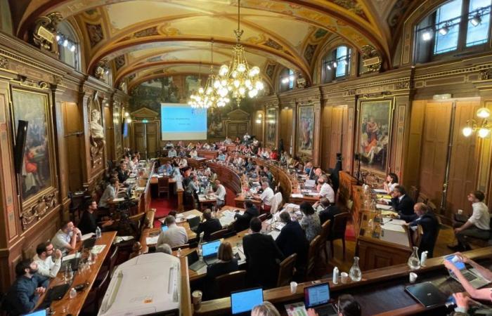 Au conseil municipal de Lyon, la motion de droite contre Gonette rejetée