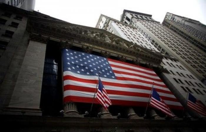 Mise à jour des marchés – Wall Street termine en baisse après les chiffres de l’inflation et le débat présidentiel