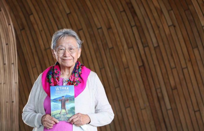 Le nouveau livre de l’aîné Stoney Nakoda enseigne la langue et les histoires