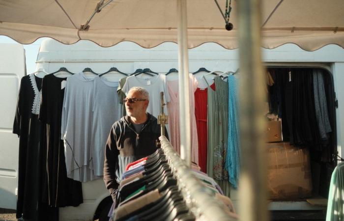 Au marché de Villeurbanne, les inquiétudes des électeurs avant les élections législatives