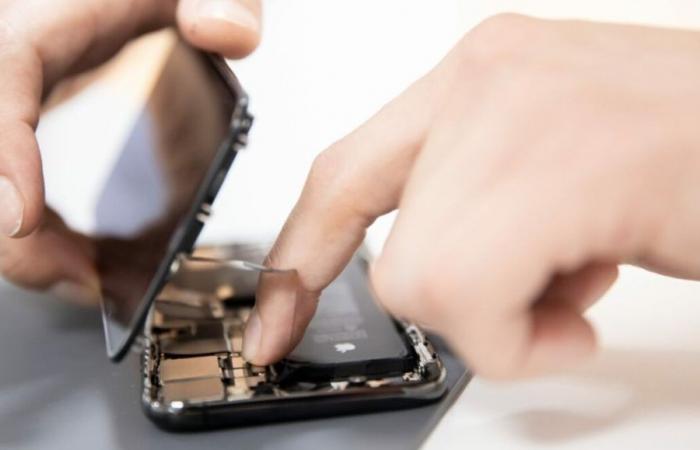 Apple s’apprête à faciliter le remplacement de la batterie de ses smartphones – .