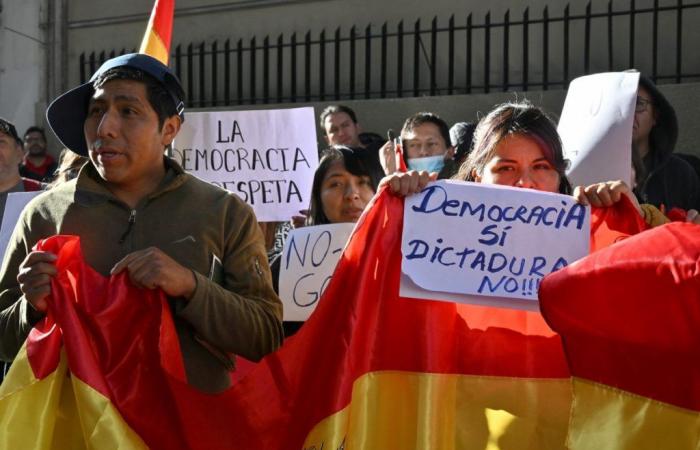 Trois dirigeants présumés du coup d’État manqué en Bolivie placés en détention provisoire – .