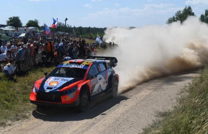 Andreas Mikkelsen (Hyundai) mène le Rallye de Pologne