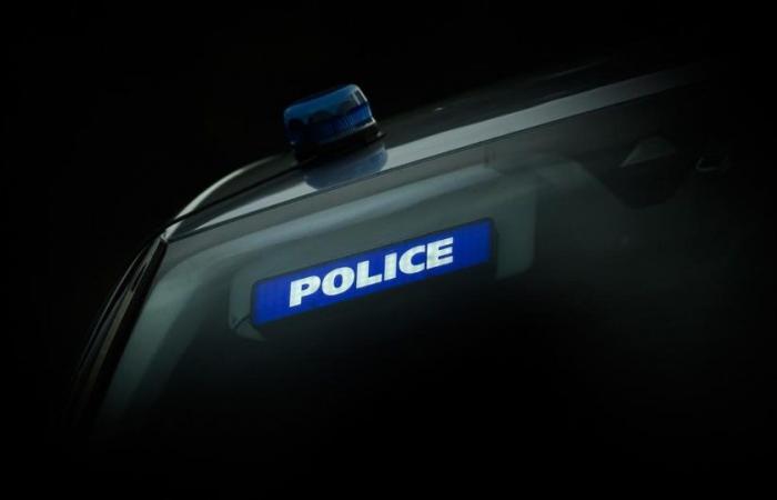 Quatre jeunes arrêtés après une course-poursuite dans une Mercedes volée