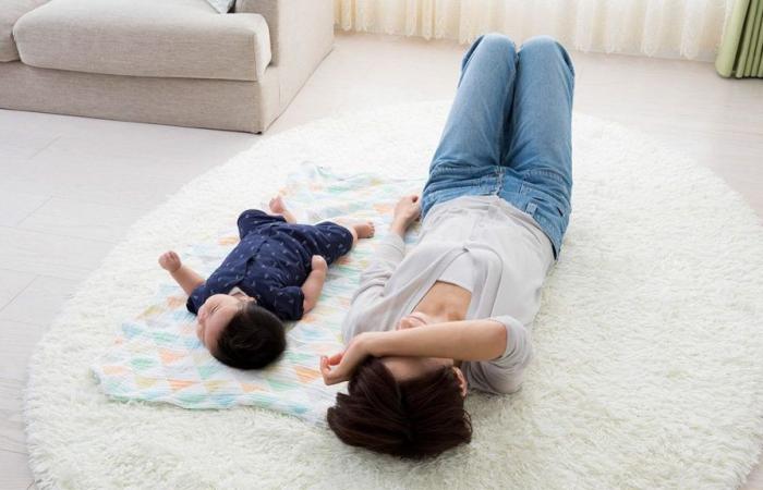 Les mères japonaises se sentent plus isolées que les hommes lorsqu’il s’agit d’élever des enfants