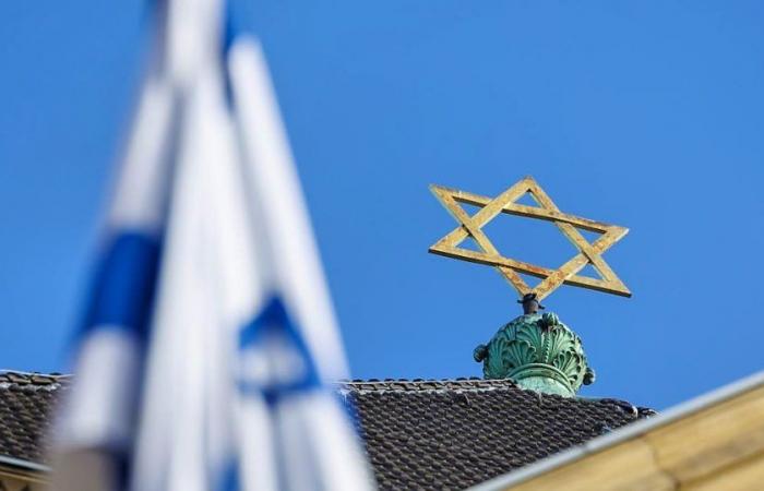 Les Juifs français quittent le pays pour la Suisse face aux tensions croissantes