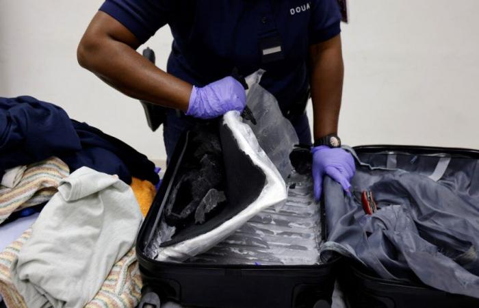 Des dizaines d’employés de l’aéroport de Melbourne accusés de contrebande de drogue en Australie