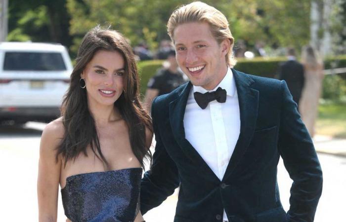 Le prince Constantin de Grèce s’associe au mannequin Brooks Nader au mariage de Miss Univers