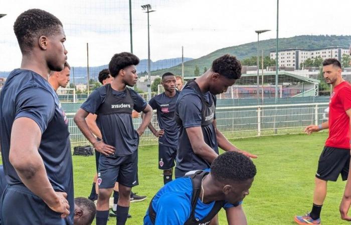 Le Clermont Foot reprend l’entraînement avec 10 joueurs absents – .