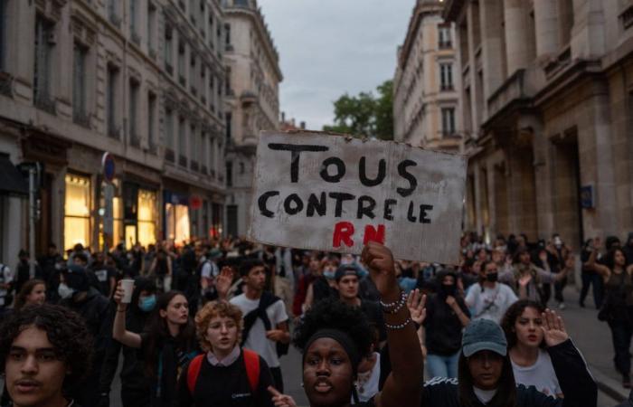 des mobilisations éclatent à Paris, Nantes, Lyon et Lille – .
