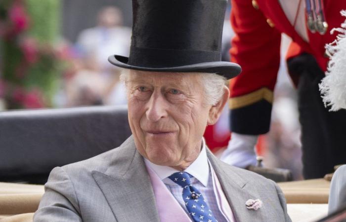 Charles III prêt à faire marche arrière sur Harry ? Le prince William s’arrache les cheveux – .