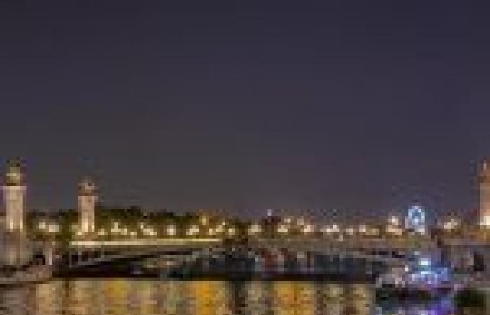 Feu d’artifice sur les quais de Seine le 13 juillet 2024 – .