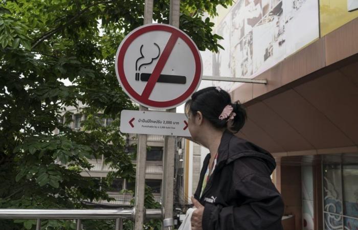 L’OMS publie les toutes premières lignes directrices sur le traitement clinique du sevrage tabagique chez les adultes.