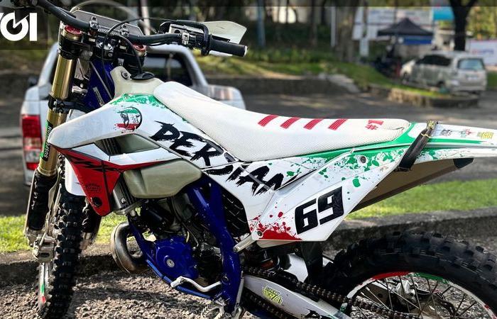 La moto Persian Trail Stiker 69 volée par des voleurs, le propriétaire admet que cela a coûté 200 millions de roupies – .