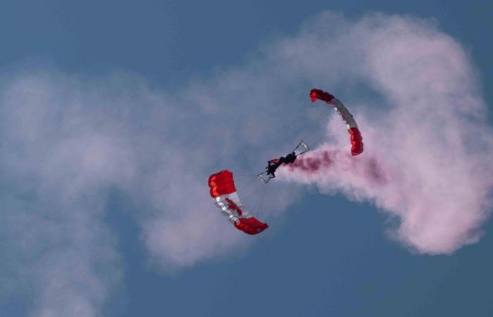 Un parachutiste des Skyhawks grièvement blessé le jour de la fête du Canada – .