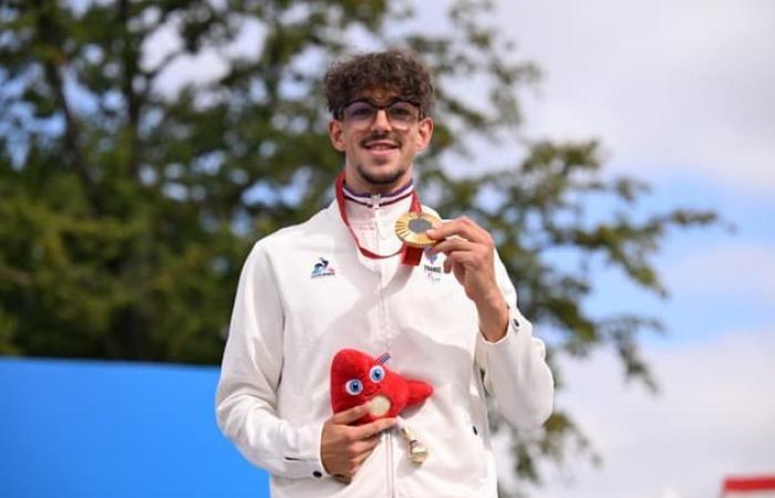 Léauté
      critique
      Griezmann
      après
      une
      journée
      historique
      en
      paracyclisme