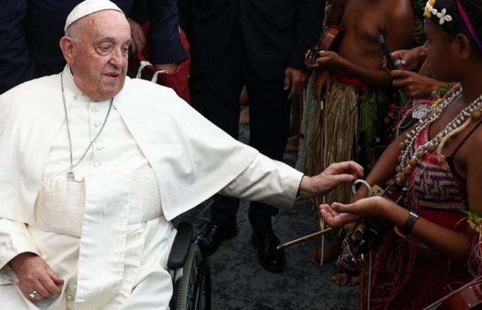 Le
      pape
      exhorte
      la
      Papouasie-Nouvelle-Guinée
      à
      «
      stopper
      la
      spirale
      »
      de
      violence
      tribale